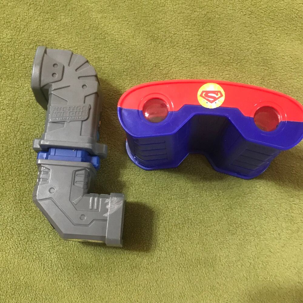 Justice League Batman/Batgirl Periscope Binoculars McDonald Happy Meal Toys 2018